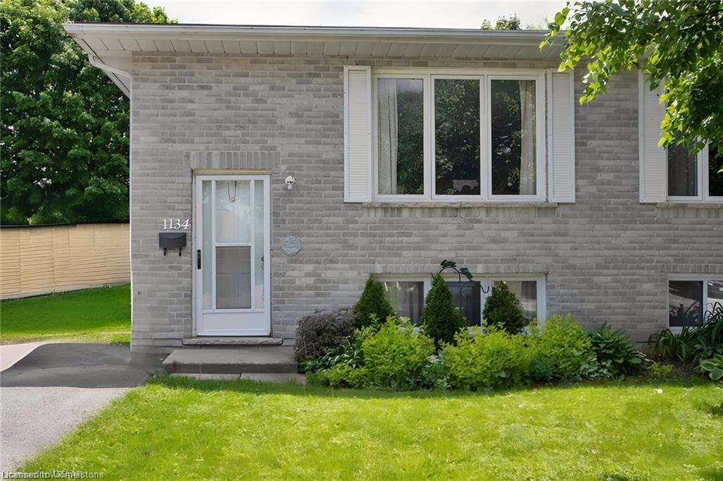 Single Family Residence leased at upper unit-1134 Pearson Drive, Woodstock, North, N4S 8V2 - MLS: 40693420