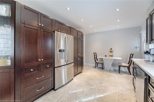 2392 Maryvale Court