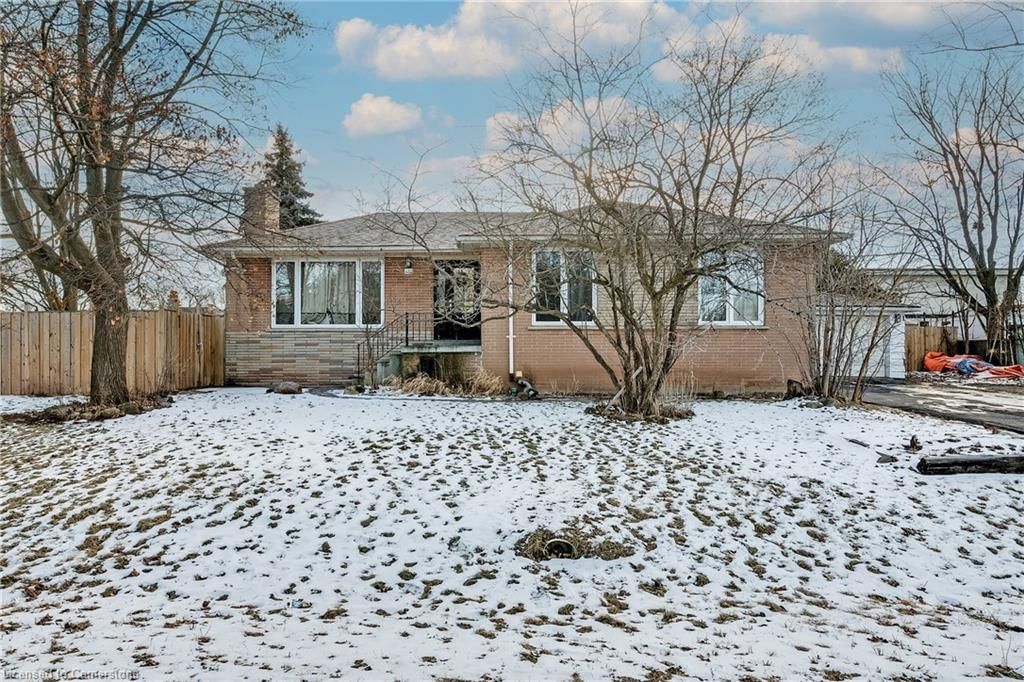 Single Family Residence for sale at 472 Seaton Drive, Oakville, WO West, L6L 3Y4 - MLS: 40693625