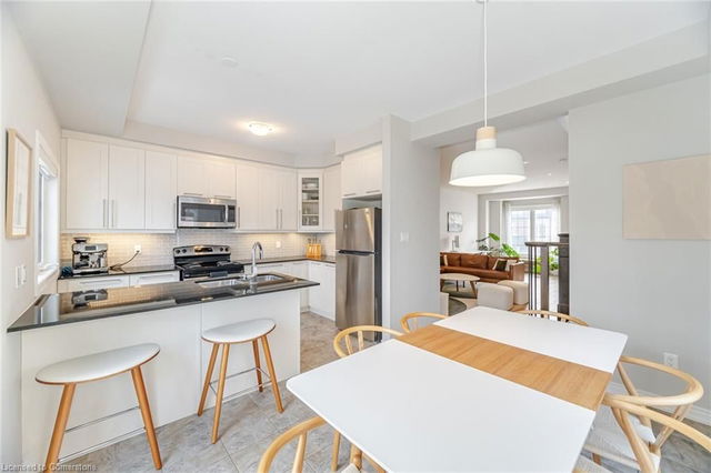 15 - 2220 Queensway Drive