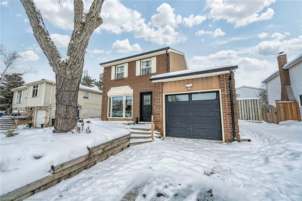 Single Family Residence for sale at 385 Driftwood Drive, Kitchener, Forest Heights, N2N 2B1 - MLS: 40693722