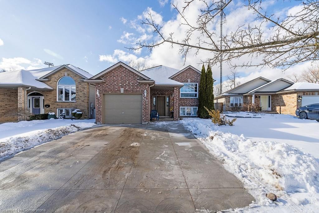 Single Family Residence for sale at 291 St Lawrence Drive, Welland, N. Welland, L2C 7H7 - MLS: 40693939