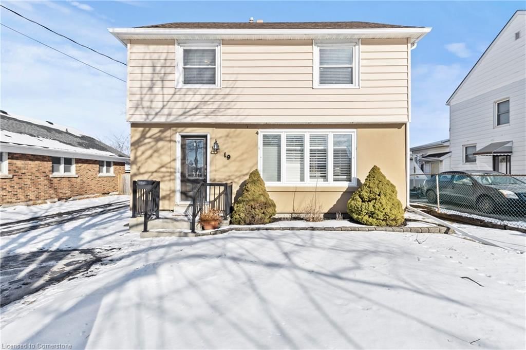 Single Family Residence sold at 19 Cedardale Avenue, St. Catharines, Secord Woods, L2P 1B2 - MLS: 40693959