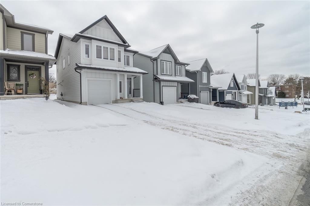 Single Family Residence for sale at 985 Deveron Crescent, London, South J, N5Z 0B3 - MLS: 40694008