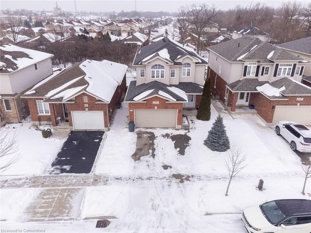 Single Family Residence for sale at 31 Broadoaks Drive, Cambridge, Branchton Park, N1T 2C3 - MLS: 40694224