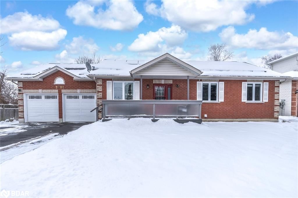 Single Family Residence sold at 2501 Holiday Way, Innisfil, Alcona, L9S 2H4 - MLS: 40694822