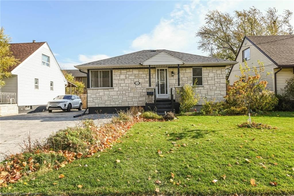 Single Family Residence for sale at 266 Adair Avenue, Hamilton, McQuesten, L8H 6B2 - MLS: 40695060