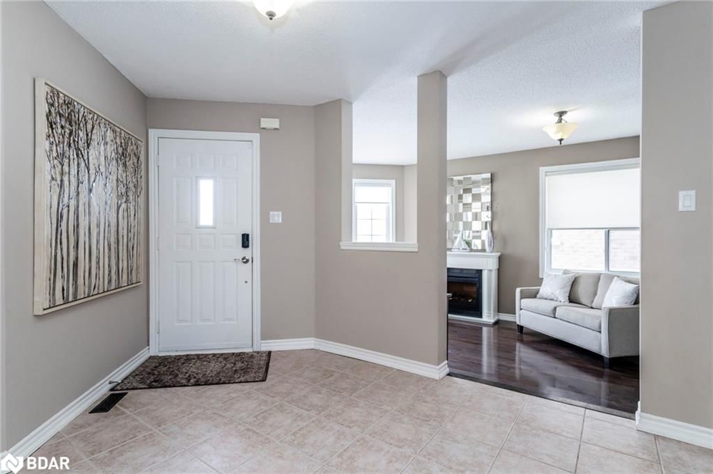 Single Family Residence for sale at 90 Kraus Road, Barrie, East, L4N 0N7 - MLS: 40695156