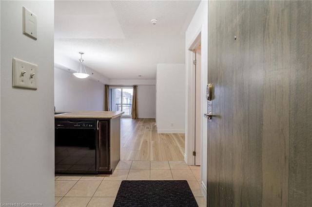 327 - 3060 Rotary Way