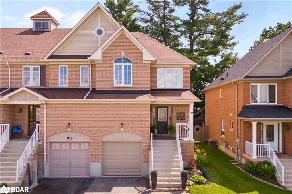 Row/Townhouse sold at 83 Winchester Terrace, Barrie, Innishore, L4M 0C8 - MLS: 40695224