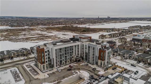 512 - 460 Gordon Krantz Ave Avenue