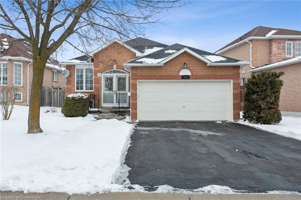 Single Family Residence sold at 165 Cresthaven Road, Brampton, Snelgrove, L7A 1H5 - MLS: 40695483