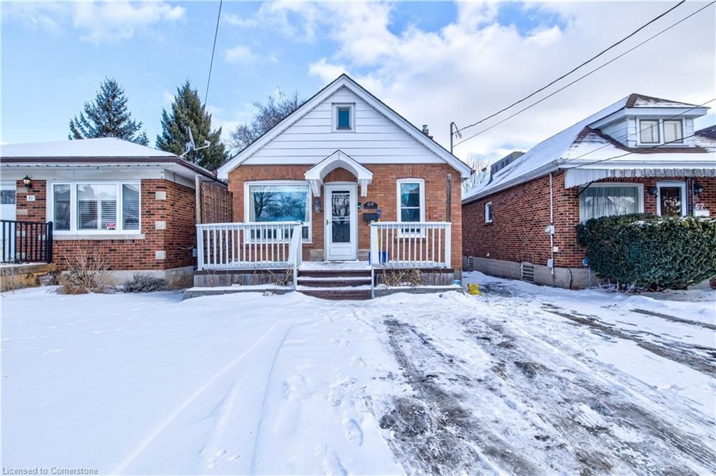 Single Family Residence sold at 69 Lyons Avenue, Brantford, Abigail/Lyons, N3R 4R2 - MLS: 40695617