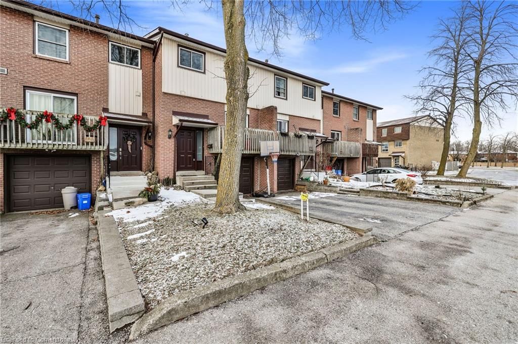 Row/Townhouse for sale at 103-1115 Paramount Drive, Hamilton, Heritage Green, L8J 1P6 - MLS: 40695882