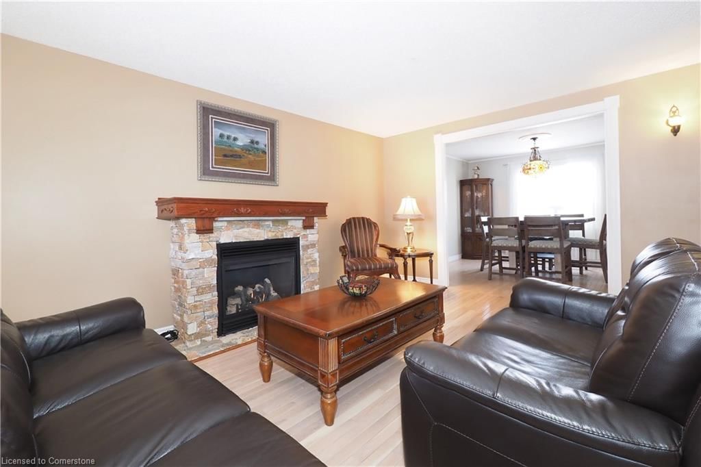 Single Family Residence for sale at 336 Northlake Drive, Waterloo, Lakeshore North, N2V 1R1 - MLS: 40695943