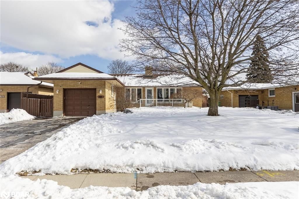 Single Family Residence for sale at 43 Alexander Avenue, Cambridge, Glenview, Lincoln, Oak, N1R 5K5 - MLS: 40695994