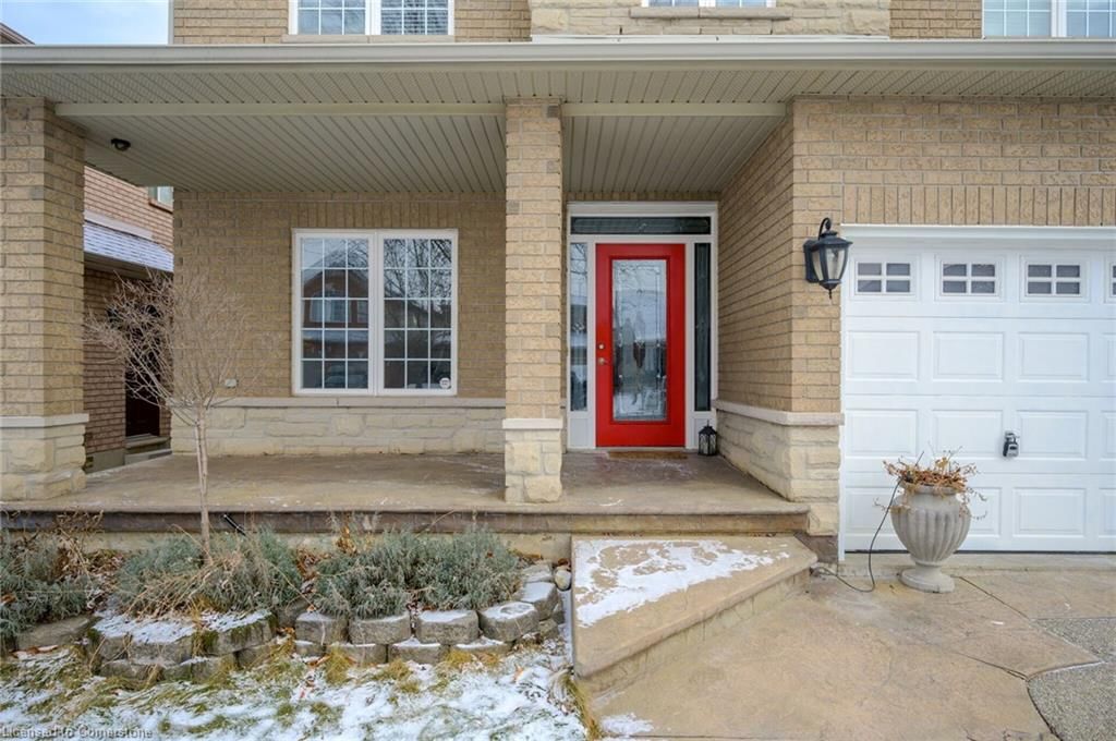 Single Family Residence sold at 72 Sidney Crescent, Hamilton, Trinity, L8J 3Z1 - MLS: 40696324