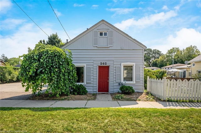 262 Pine Street