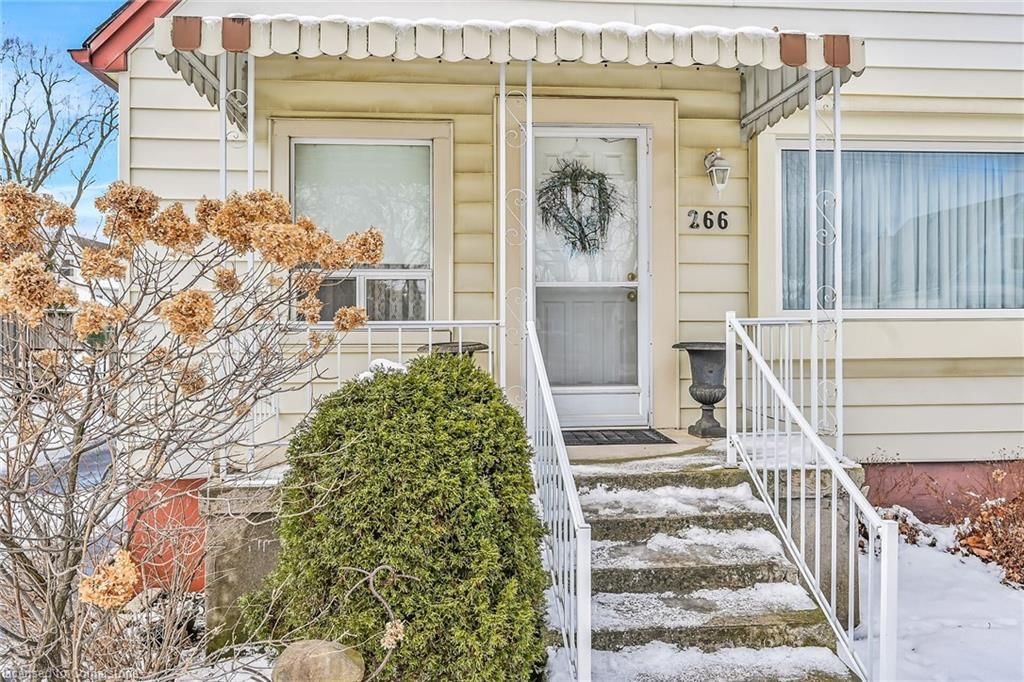 Single Family Residence for sale at 266 East 28th Street, Hamilton, Eastmount, L8V 3J3 - MLS: 40696358