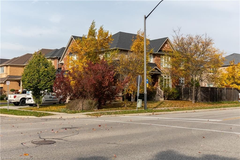 Single Family Residence for sale at 2223 Whistling Springs Crescent, Oakville, WM Westmount, L6M 5G5 - MLS: 40696426