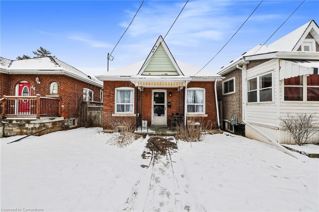 Single Family Residence for sale at 42 Ellis Avenue, Hamilton, Crown Point, L8H 4L7 - MLS: 40696574