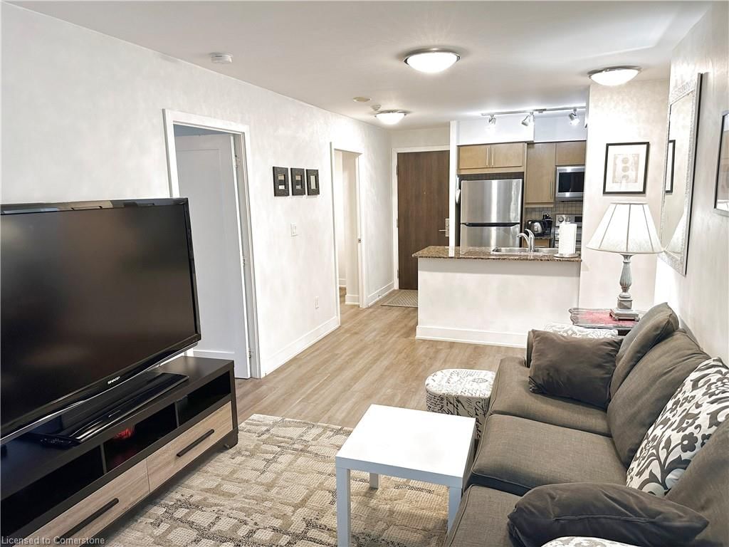 517-20 Blue Jays Way, Toronto, view 13