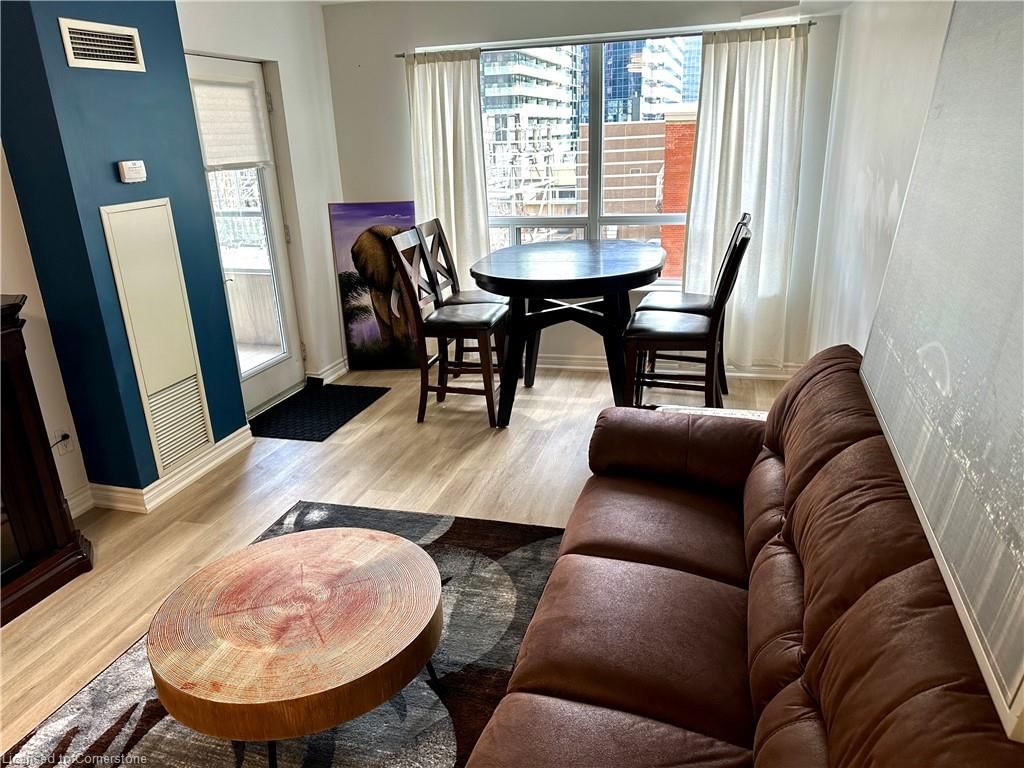 436-250 Wellington Street, Toronto, view 14