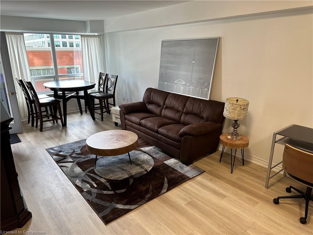 436-250 Wellington Street, Toronto, view 15
