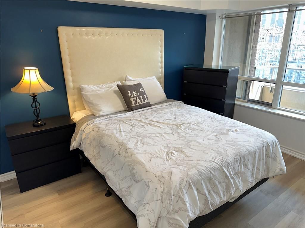 436-250 Wellington Street, Toronto, view 17