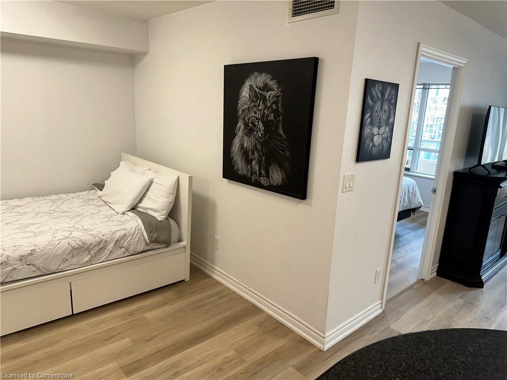 436-250 Wellington Street, Toronto, view 25