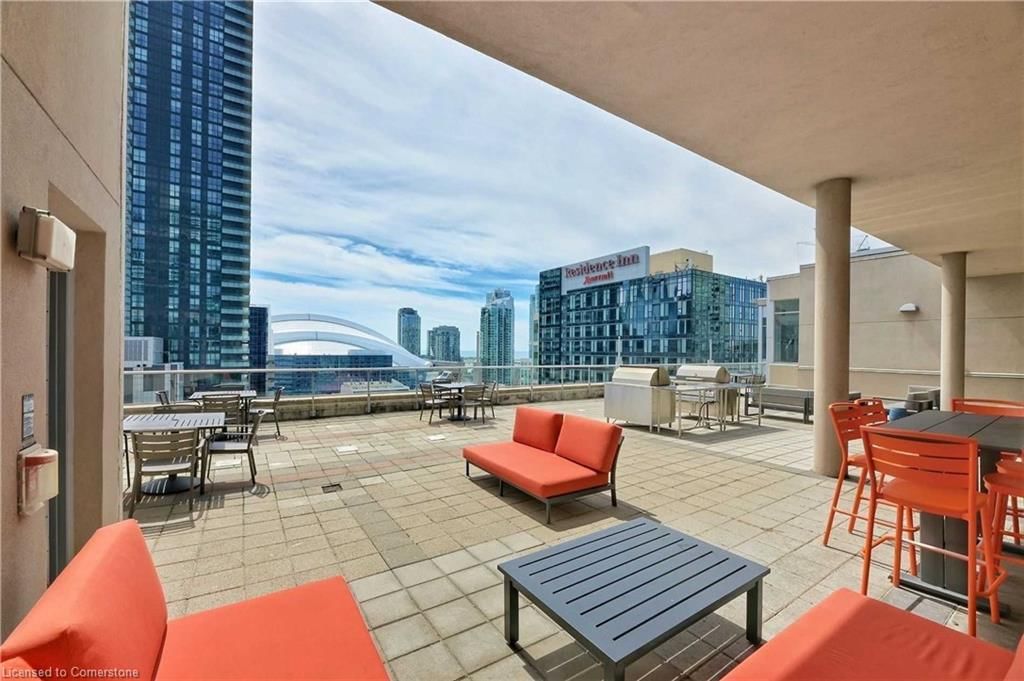 436-250 Wellington Street, Toronto, view 36