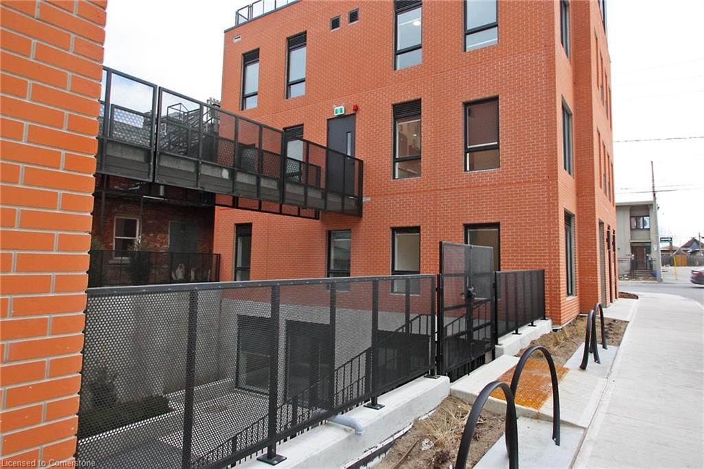 Condo/Apt Unit for lease at 13-131 Wellington Street, Hamilton, Beasley, L8R 1N3 - MLS: 40697008