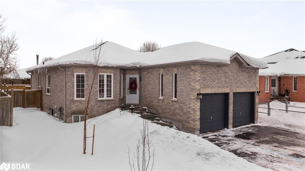 Single Family Residence for sale at 66 Knupp Road, Barrie, West, L4N 0R7 - MLS: 40697091