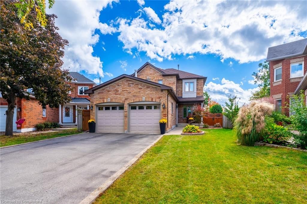 Single Family Residence for sale at 75 Chatsworth Crescent, Waterdown, Waterdown West, L8B 0N7 - MLS: 40697181