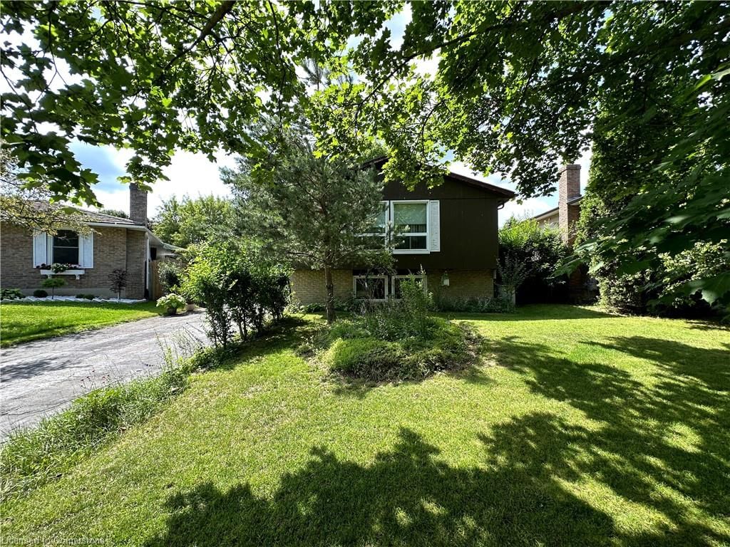 Single Family Residence for sale at 28 Crestlynn Crescent, Simcoe, Town of Simcoe, N3Y 4V8 - MLS: 40697291