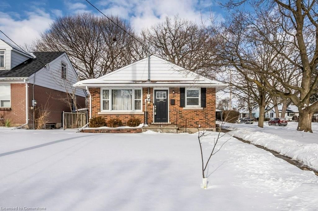 Single Family Residence for sale at 110 Ballantyne Avenue, Cambridge, Glenview, Lincoln, Oak, N1R 2S6 - MLS: 40697474