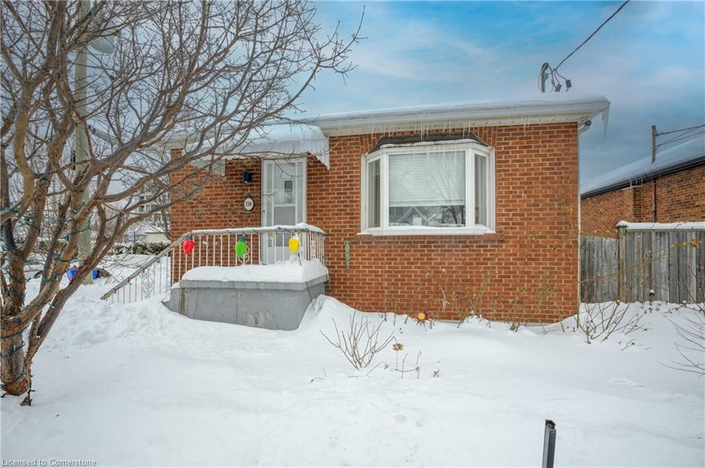 Single Family Residence for sale at 114 East 11th Street, Hamilton, Inch Park, L9A 3T4 - MLS: 40697536