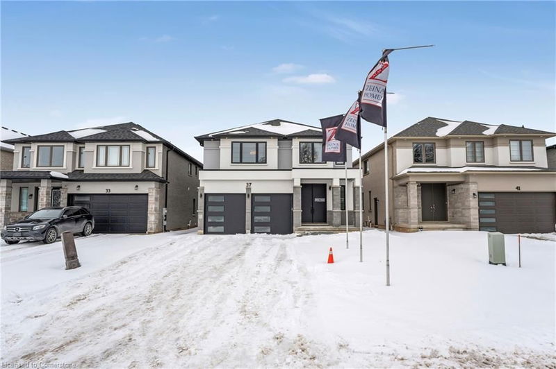 37 Roselawn Avenue, Ancaster, Ontario