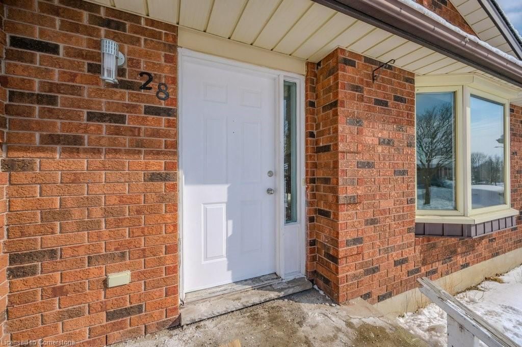 Single Family Residence for sale at 28 Summerhill Crescent, Kitchener, Forest Heights, N2N 2Y1 - MLS: 40698310