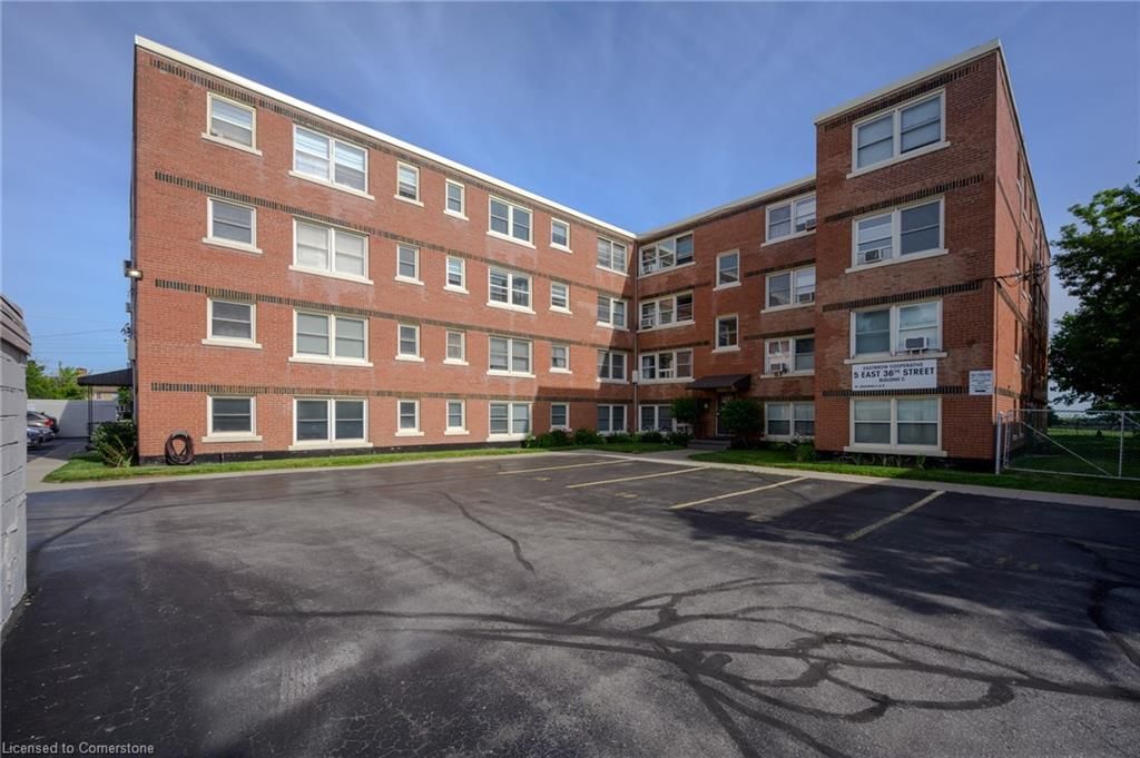 Condo/Apt Unit for sale at 205C-5 East 36th Street, Hamilton, Raleigh, L8V 3Y6 - MLS: 40698395