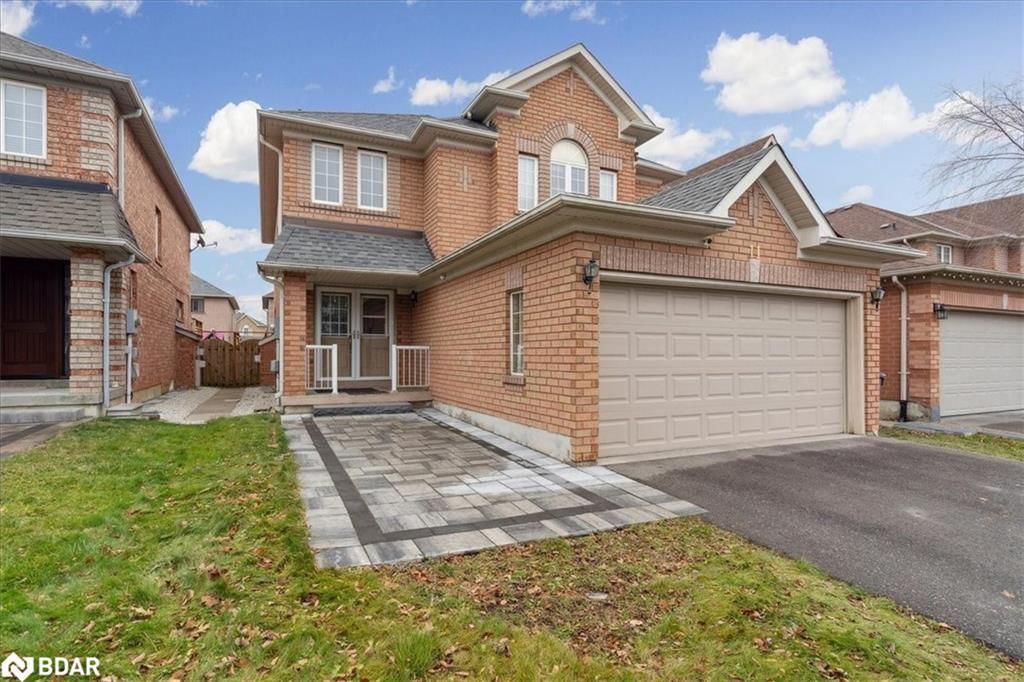 Single Family Residence for sale at 11 Sheardown Trail, Bolton, Bolton East, L7E 1Y5 - MLS: 40698411