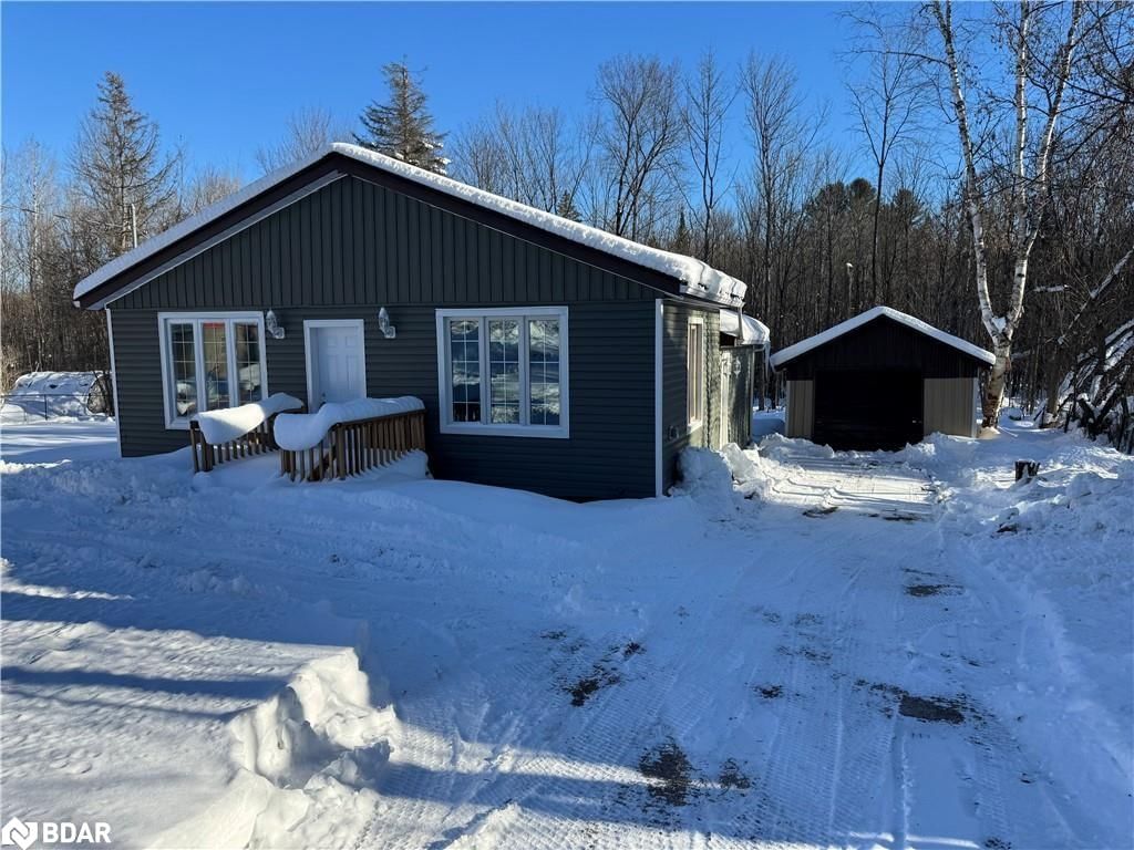 Single Family Residence for sale at 5911 Rama/Dalton Bndy Road, Sebright, Coldwater, L0K 1W0 - MLS: 40698461