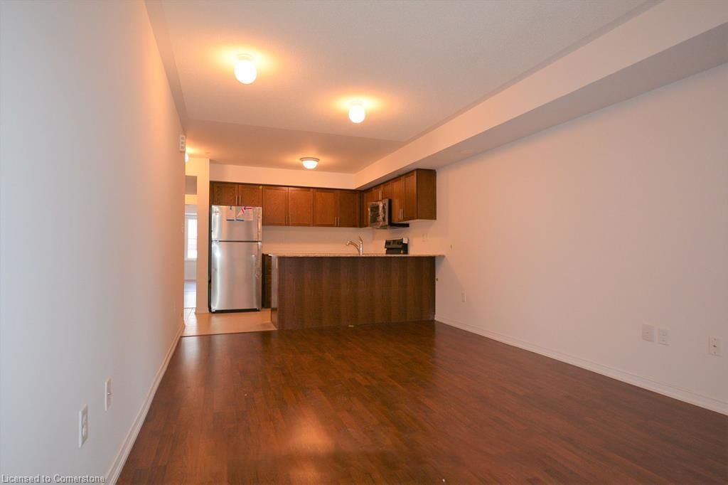 Condo/Apt Unit for lease at 10-2472 Post Road, Oakville, RO River Oaks, L6H 0K1 - MLS: 40698497