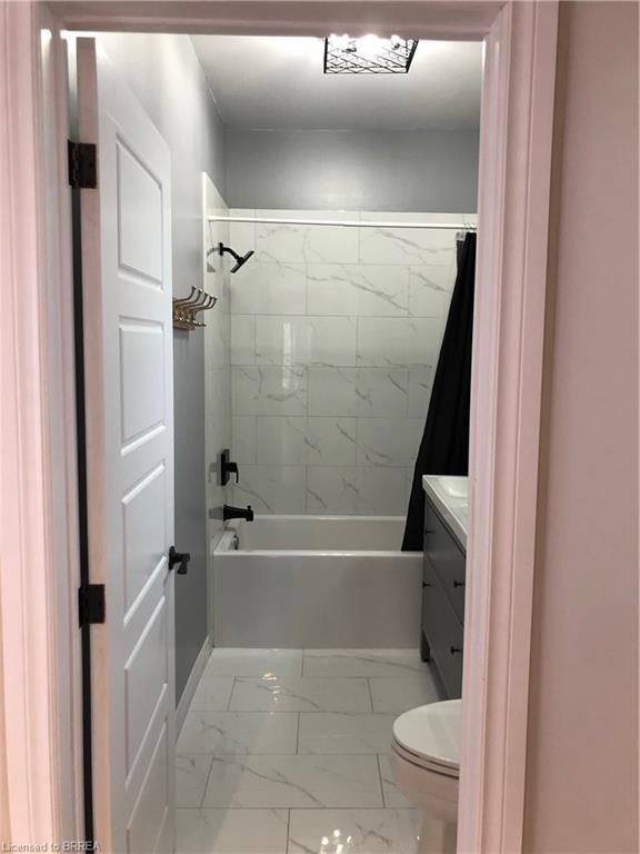 Multi-3 Unit for sale at 120 George Street, Brantford, ON, N3T 2Y6 - Downtown Core - MLS: 40698628