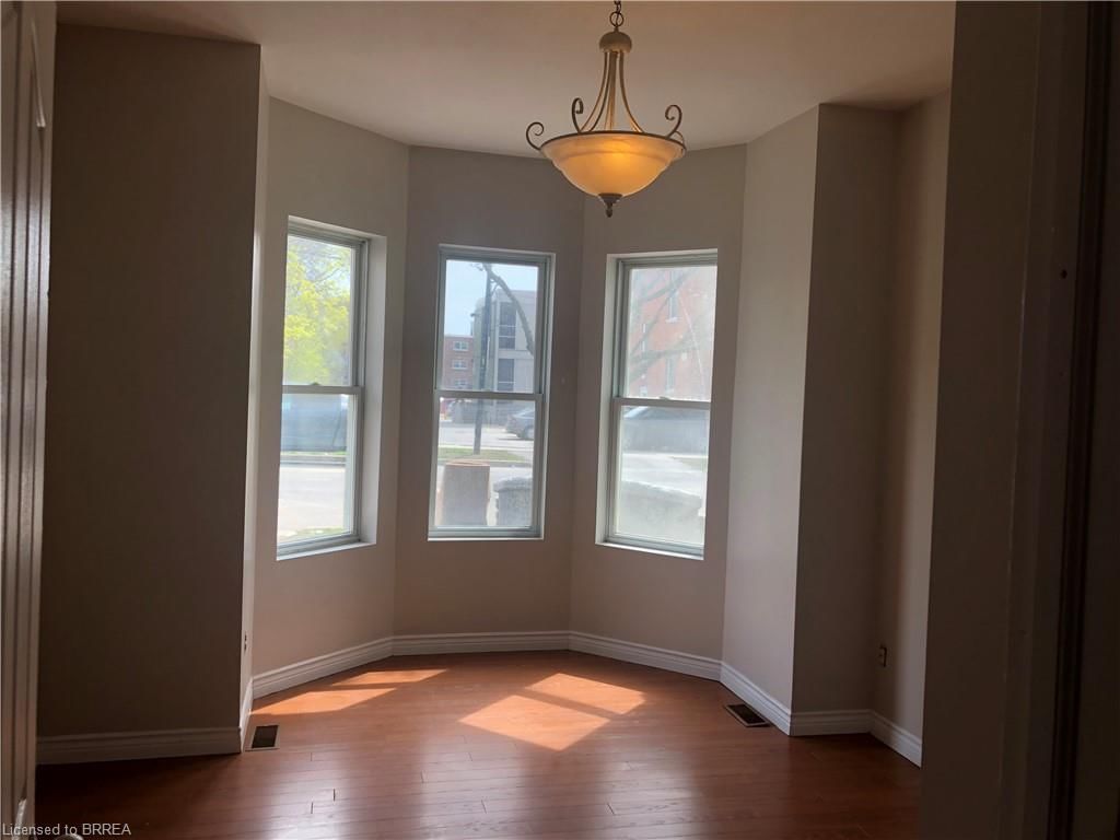 Multi-3 Unit for sale at 120 George Street, Brantford, ON, N3T 2Y6 - Downtown Core - MLS: 40698628