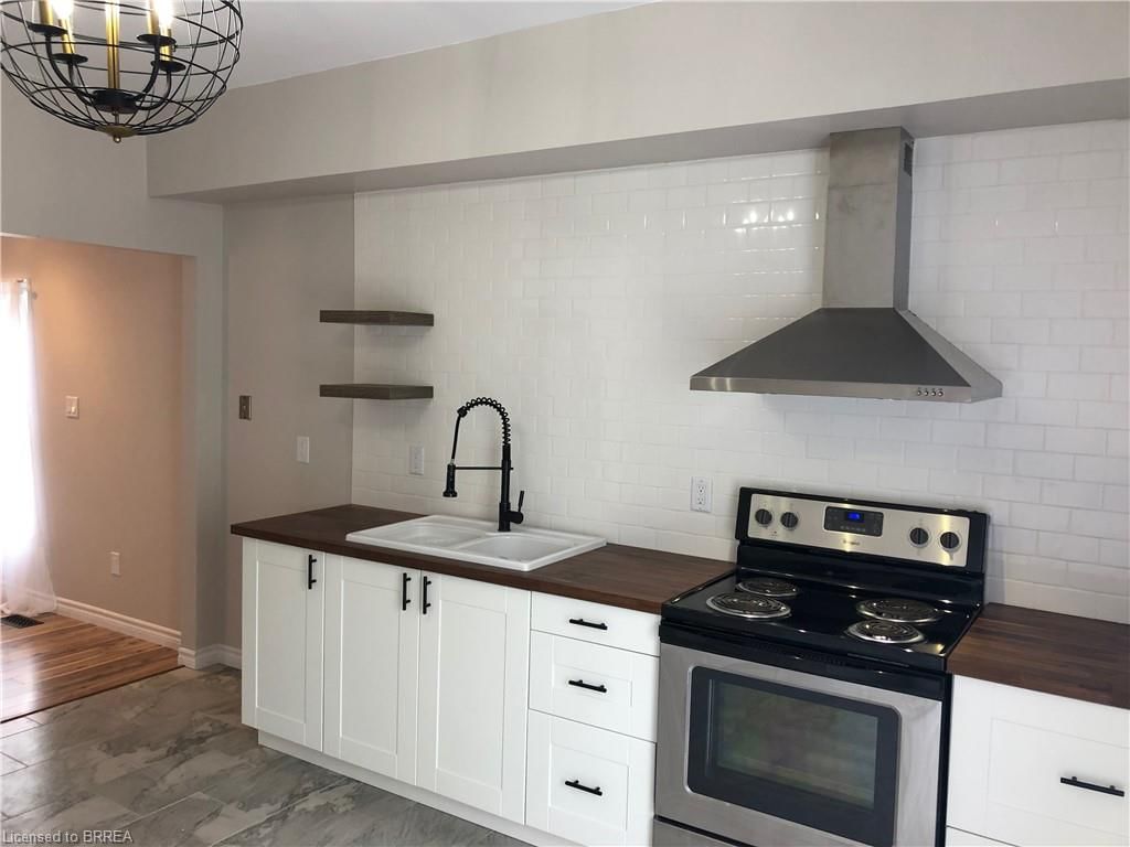 Multi-3 Unit for sale at 120 George Street, Brantford, ON, N3T 2Y6 - Downtown Core - MLS: 40698628