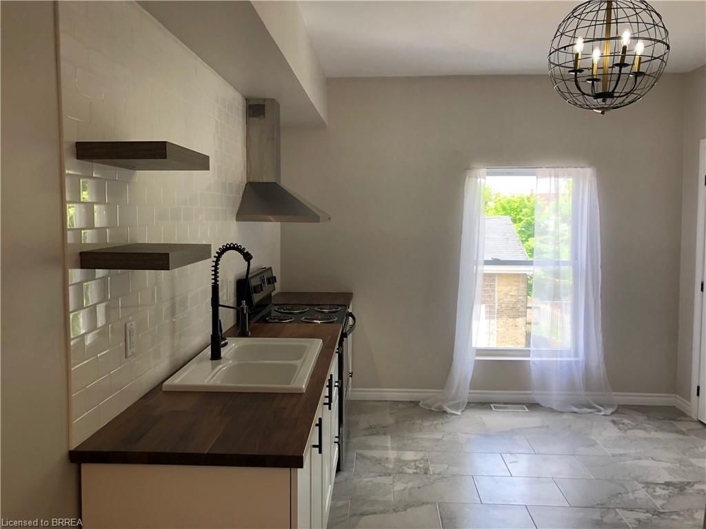 Multi-3 Unit for sale at 120 George Street, Brantford, ON, N3T 2Y6 - Downtown Core - MLS: 40698628