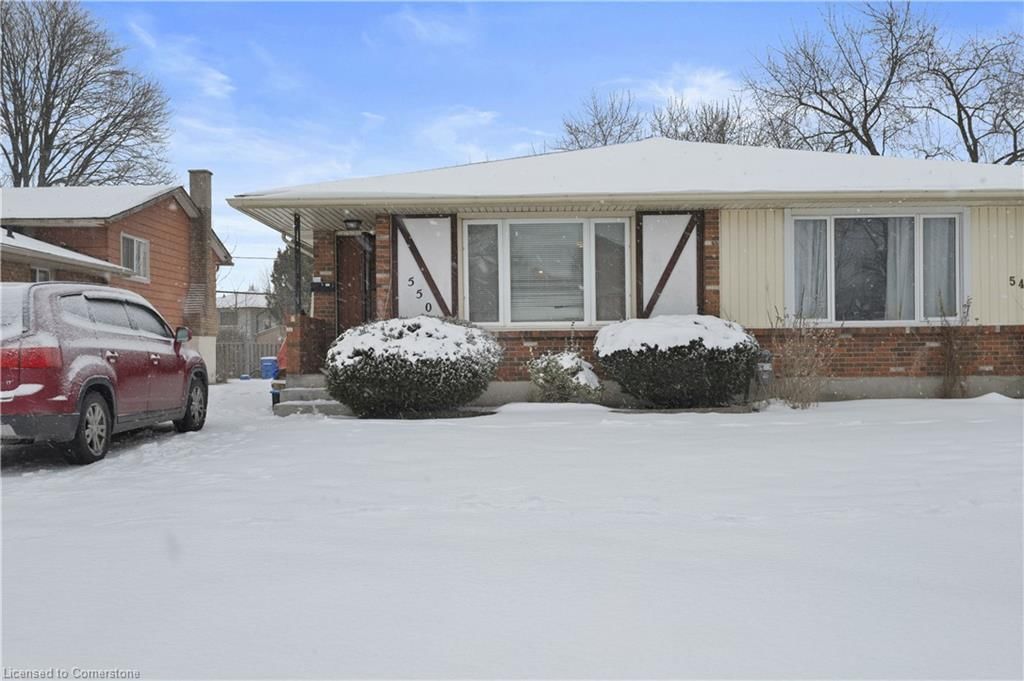 Single Family Residence for sale at 550 First Ave, Welland, N. Welland, L3C 1Z3 - MLS: 40698632