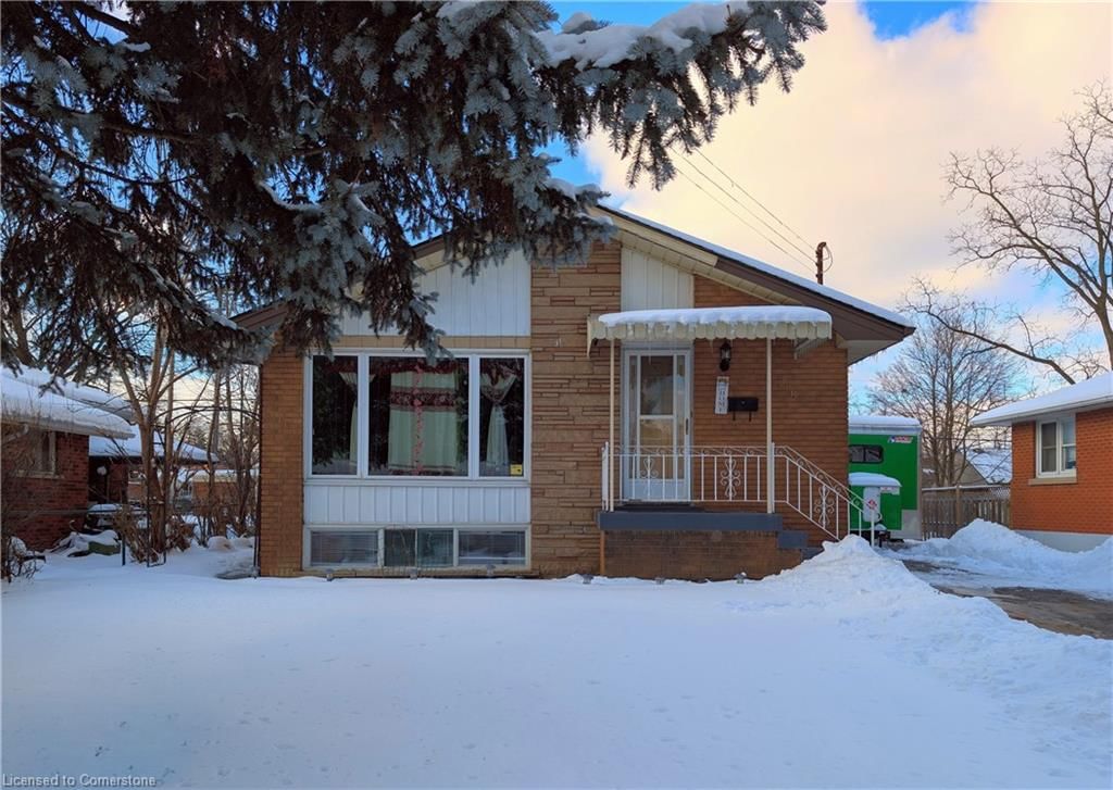 Single Family Residence for sale at 208 West 19th Street, Hamilton, Buchanan, L9C 4J2 - MLS: 40699047