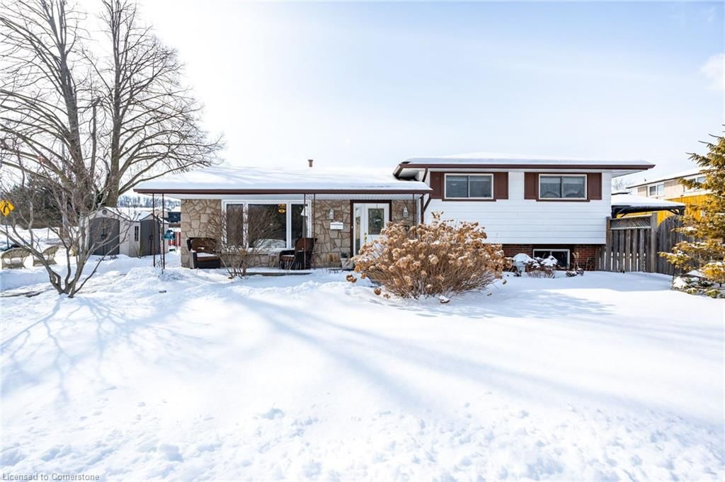 Single Family Residence for sale at 10 Golfcrest Road, Hamilton, Red Hill, L8K 5Y1 - MLS: 40699140